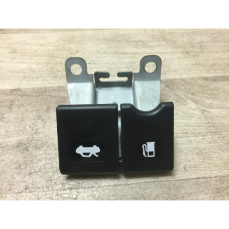 Poignee d'ouverture de capot NISSAN NV200 d’occasion