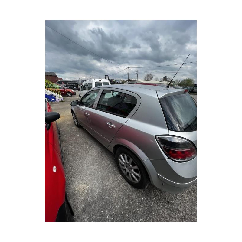 Baie de pare brise OPEL ASTRA H PHASE 2 d’occasion