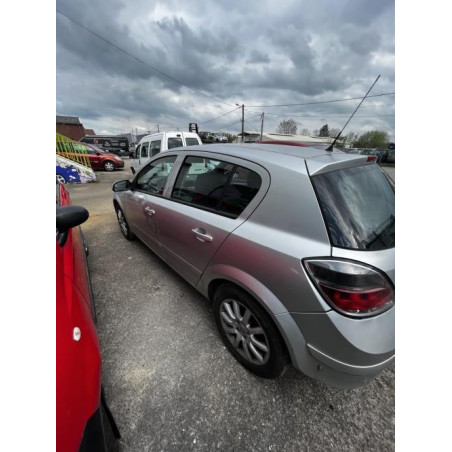 Baie de pare brise OPEL ASTRA H PHASE 2 d’occasion