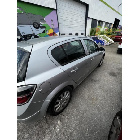 Baie de pare brise OPEL ASTRA H PHASE 2 d’occasion