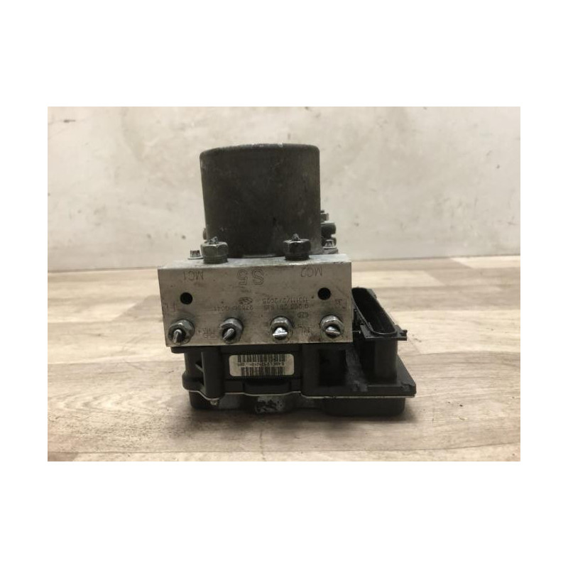 Bloc ABS (freins anti-blocage) SUBARU IMPREZA 2 d’occasion