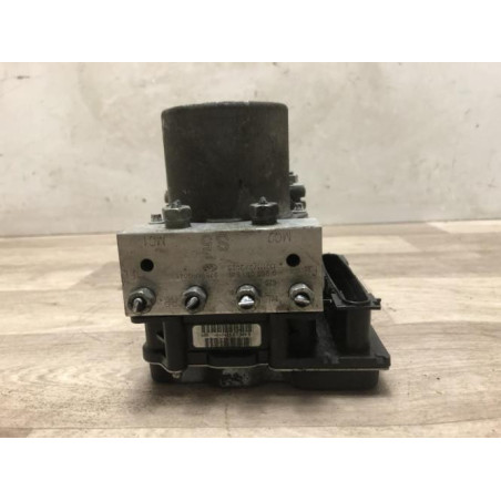 Bloc ABS (freins anti-blocage) SUBARU IMPREZA 2 d’occasion