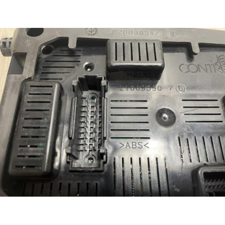 Boitier servitude moteur (BSM) RENAULT CLIO 3 PHASE 1 d’occasion