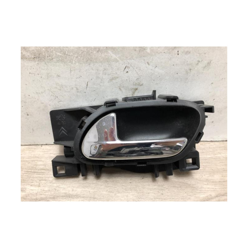 Poignee interieur arriere gauche PEUGEOT 207 PHASE 2 BREAK d’occasion