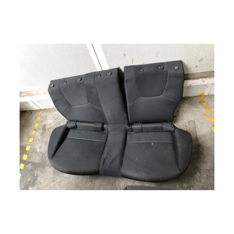 Interieur complet SUBARU IMPREZA 2 d’occasion