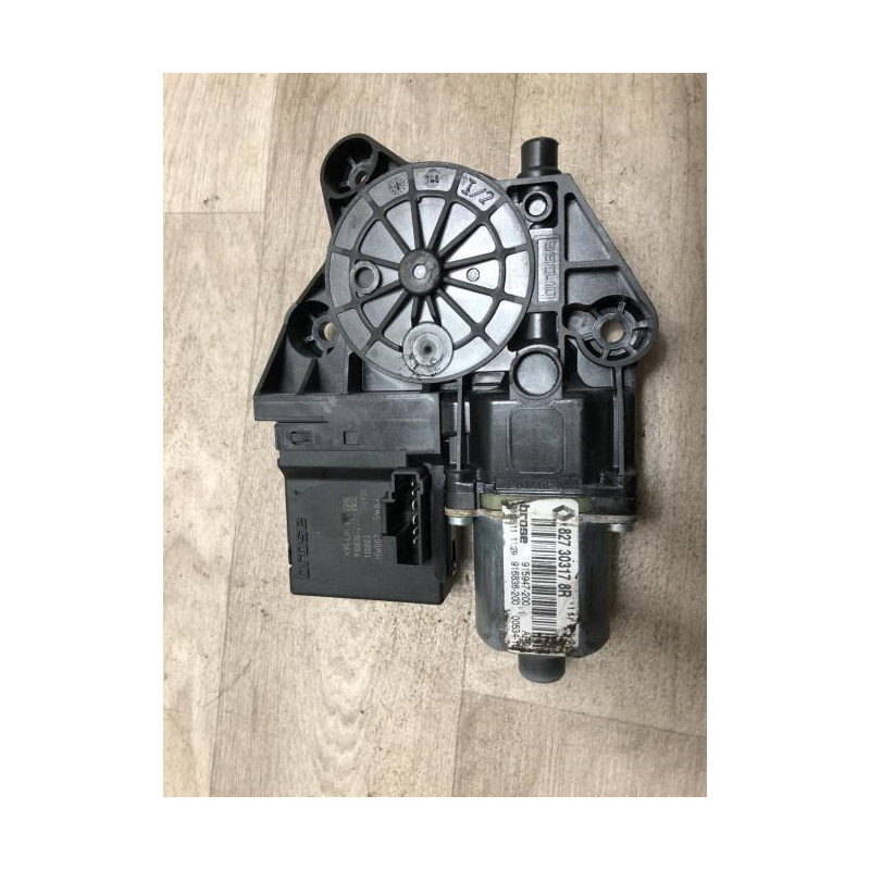 Moteur leve vitre arriere droit RENAULT GRAND SCENIC 3 PHASE 1 d’occasion