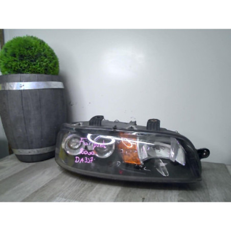 Optique avant principal droit (feux)(phare) FIAT PUNTO 2 PHASE 1 d’occasion