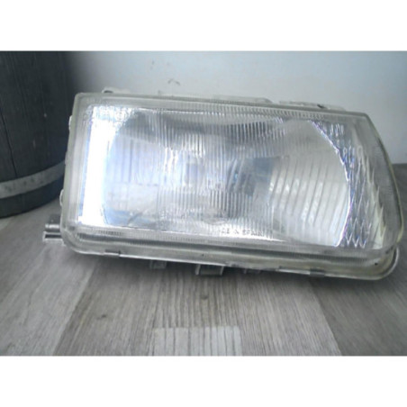Optique avant principal droit (feux)(phare) VOLKSWAGEN POLO 3 PHASE 1 d’occasion