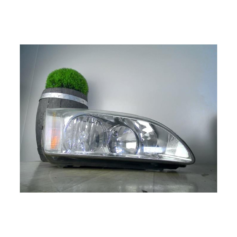 Optique avant principal droit (feux)(phare) FORD FOCUS 2 PHASE 1 d’occasion