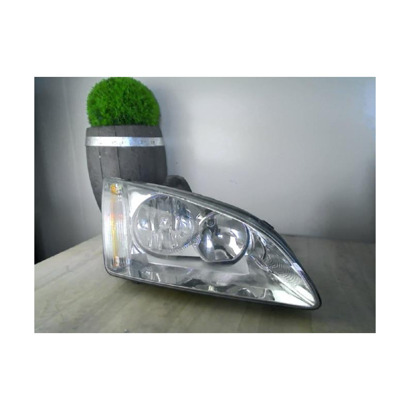 Optique avant principal droit (feux)(phare) FORD FOCUS 2 PHASE 1 d’occasion