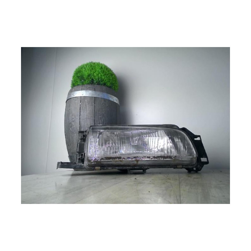 Optique avant principal droit (feux)(phare) MAZDA 323 4 PHASE 1 d’occasion