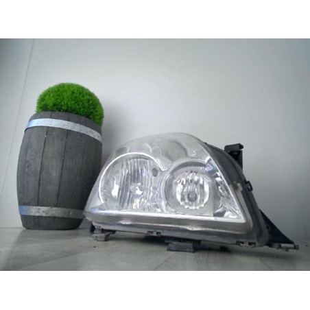 Optique avant principal droit (feux)(phare) TOYOTA  d’occasion