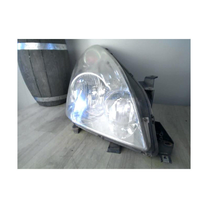 Optique avant principal droit (feux)(phare) TOYOTA  d’occasion