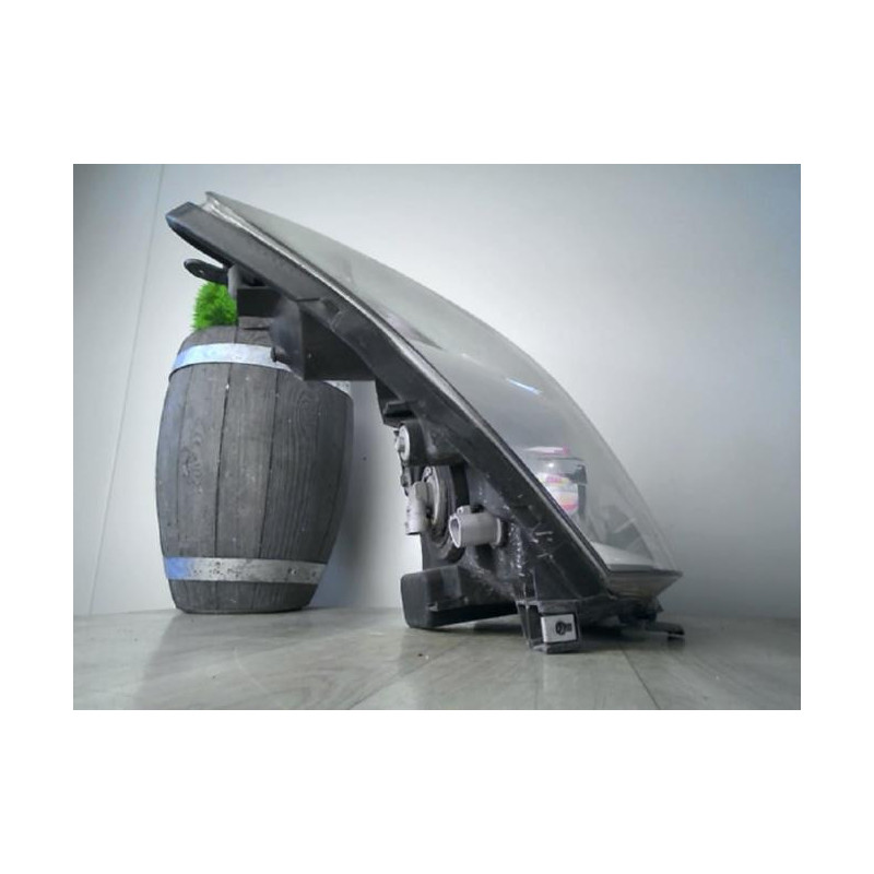 Optique avant principal droit (feux)(phare) TOYOTA  d’occasion