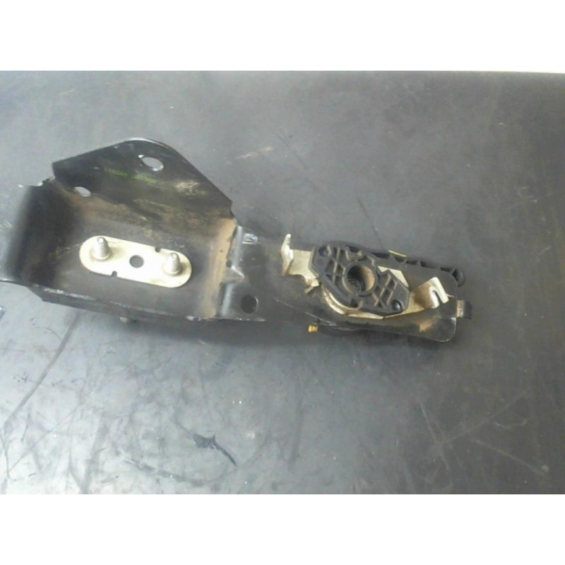 Poignee porte coffre droit RENAULT  d’occasion