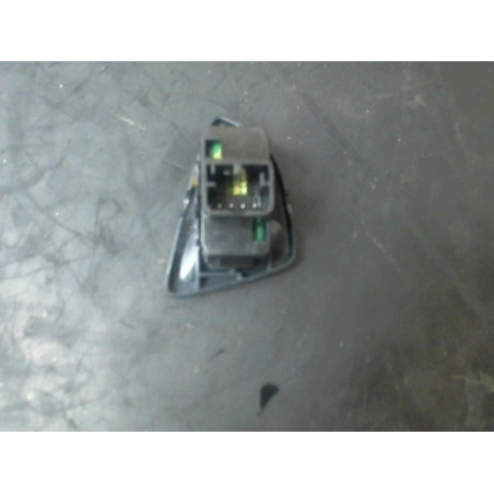 Interrupteur de leve vitre avant gauche FORD KA d’occasion