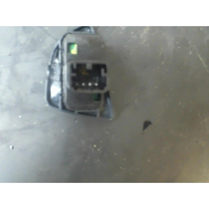 Interrupteur de leve vitre avant droit FORD KA II d’occasion