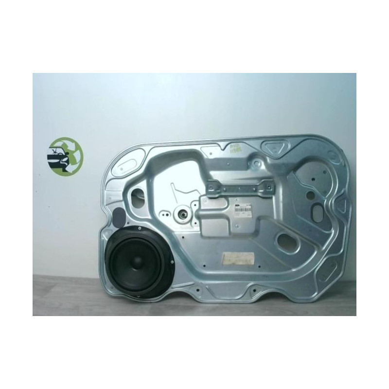 Leve vitre electrique avant droit FORD FOCUS 2 PHASE 1 d’occasion