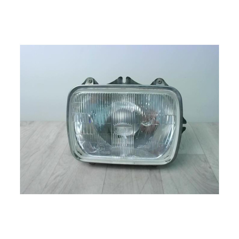 Optique avant principal droit (feux)(phare) MAZDA B2200 d’occasion
