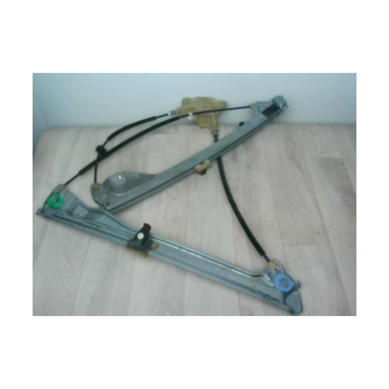 Leve vitre electrique avant gauche RENAULT LAGUNA 3 PHASE 1 d’occasion