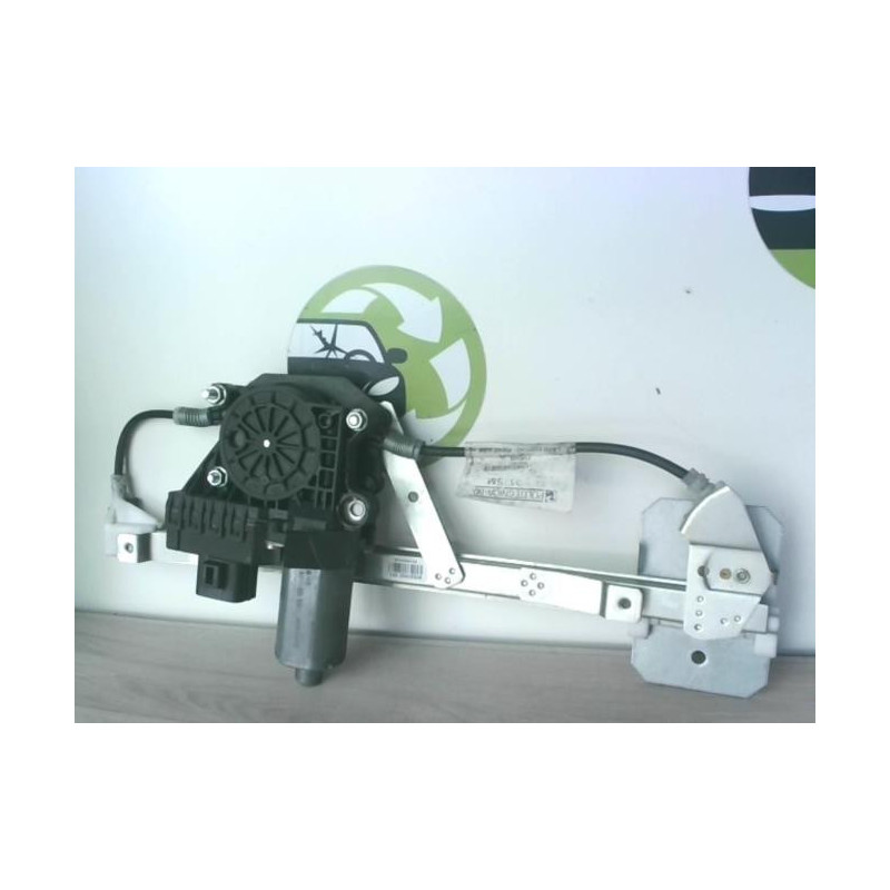 Leve vitre electrique arriere droit MAZDA 2 2 PHASE 1 d’occasion