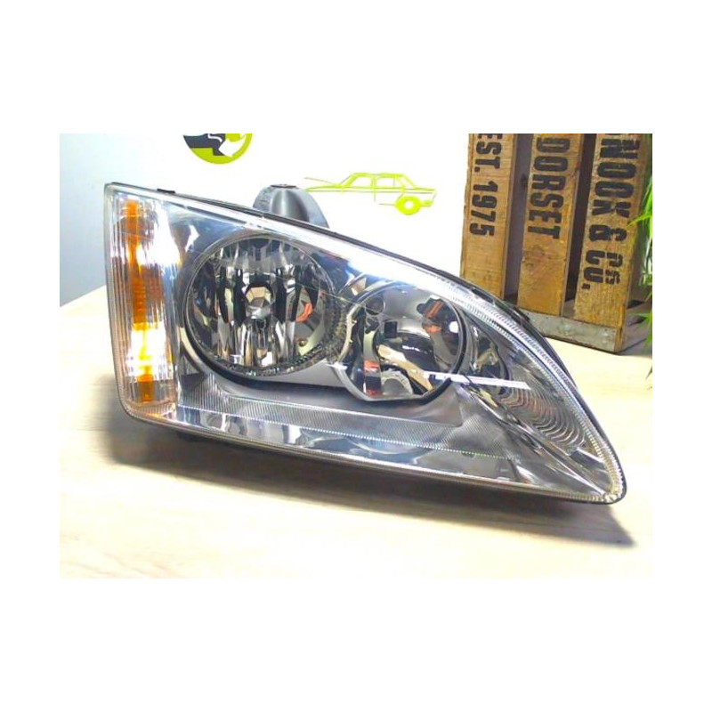 Optique avant principal droit (feux)(phare) FORD FOCUS 2 PHASE 1 d’occasion