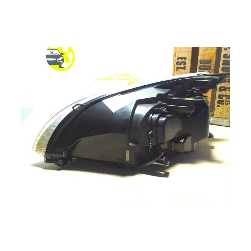 Optique avant principal droit (feux)(phare) FORD FOCUS 2 PHASE 1 d’occasion