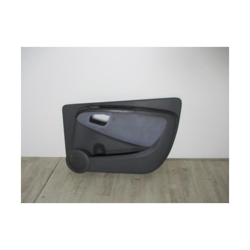 Panneau de porte avant droit PEUGEOT BIPPER d’occasion
