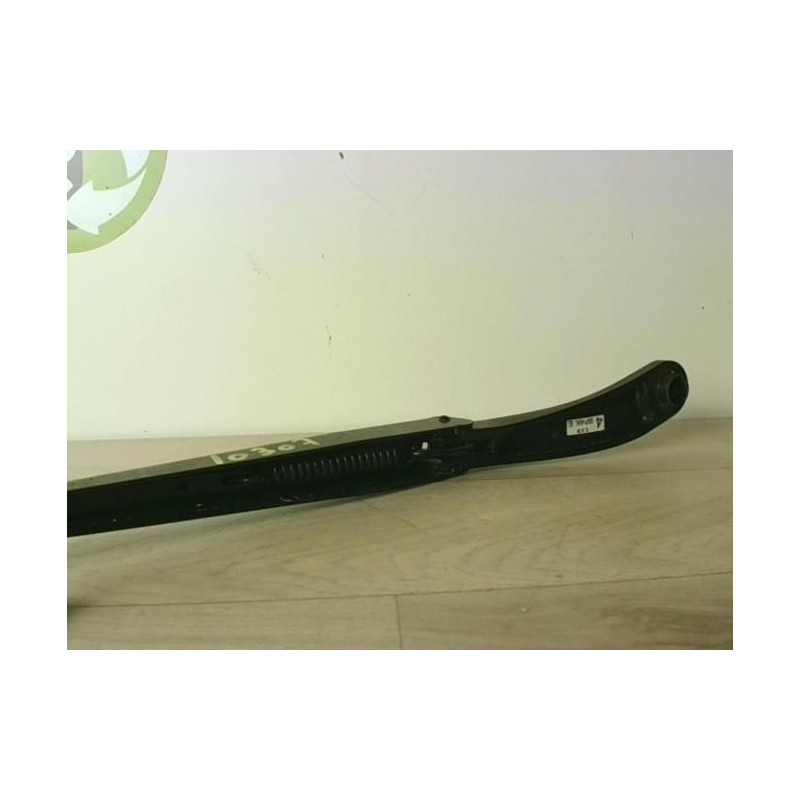 Bras essuie glace avant MAZDA 3 1 PHASE 2 d’occasion