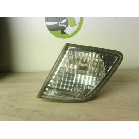 Anti brouillard arriere droit SUZUKI LIANA d’occasion