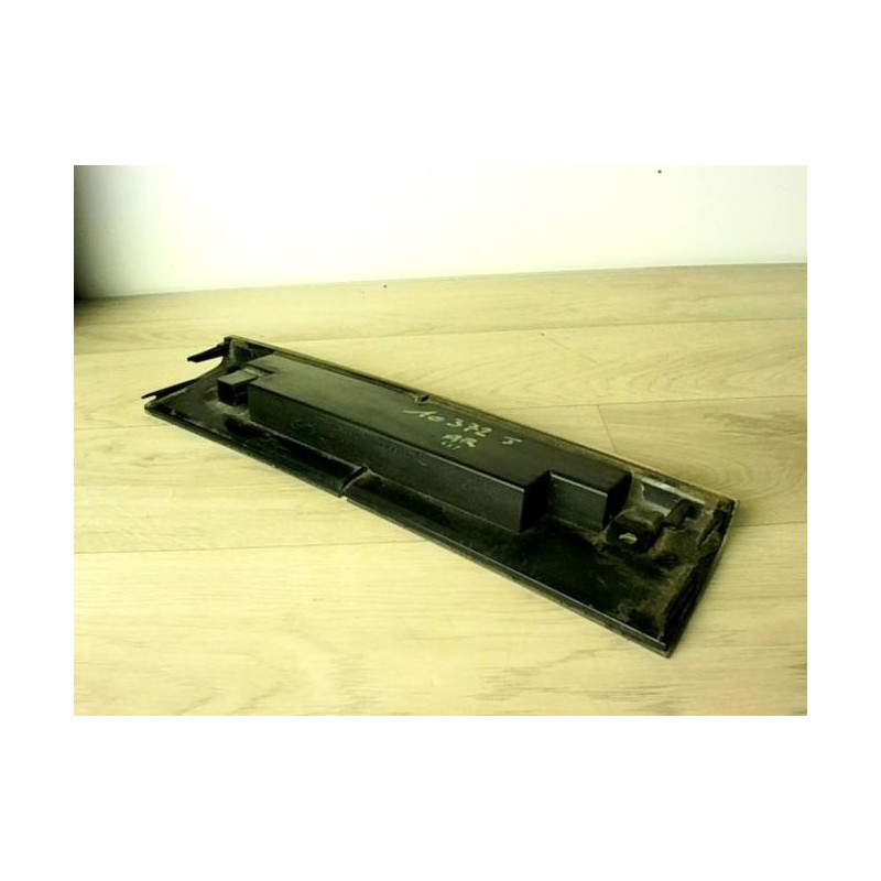 Feu arriere stop central FORD C-MAX 1 PHASE 2 d’occasion