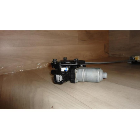 Leve vitre electrique arriere gauche HONDA CIVIC 8 PHASE 1 d’occasion