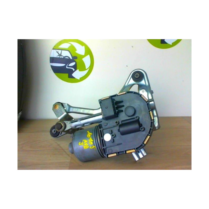 Moteur essuie glace avant droit PEUGEOT 5008 1 PHASE 1 d’occasion