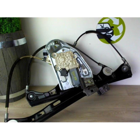 Leve vitre electrique avant droit MERCEDES CLASSE C 203 COUPE SPORT PHASE 2 d’occasion