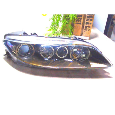 Optique avant principal droit (feux)(phare) MAZDA  d’occasion