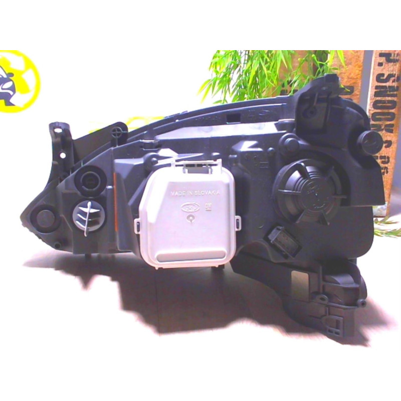 Optique avant principal droit (feux)(phare) OPEL CORSA C PHASE 2 d’occasion