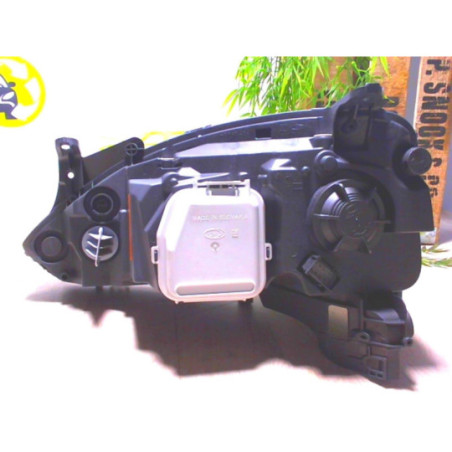 Optique avant principal droit (feux)(phare) OPEL CORSA C PHASE 2 d’occasion