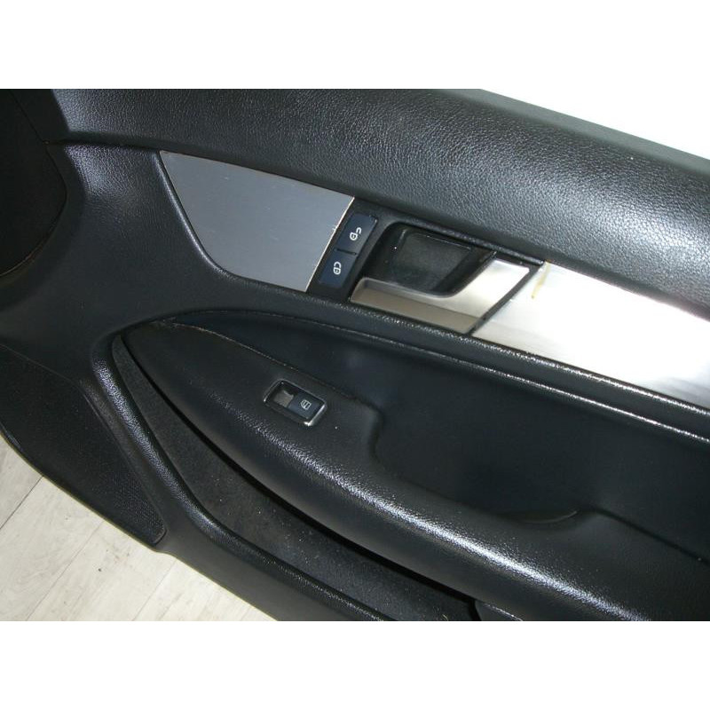 Panneau de porte avant droit MERCEDES CLASSE C 204 PHASE 2 COUPE d’occasion