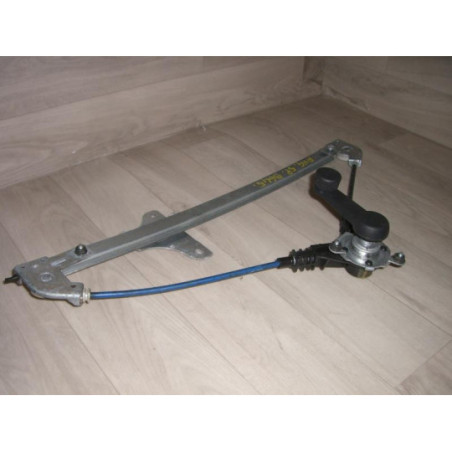 Leve vitre mecanique avant gauche OPEL AGILA A d’occasion
