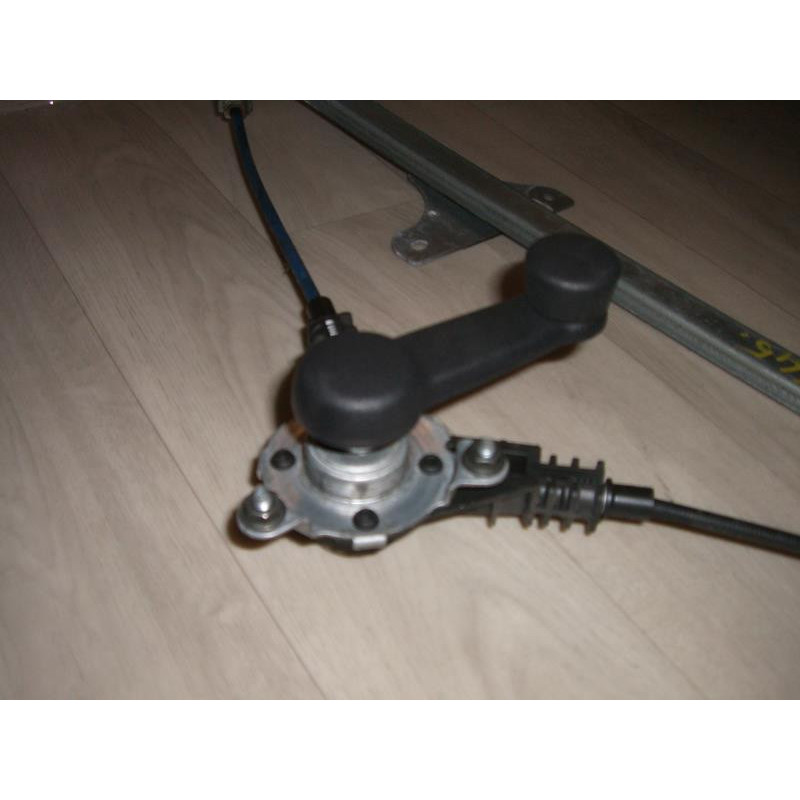 Leve vitre mecanique avant gauche OPEL AGILA A d’occasion