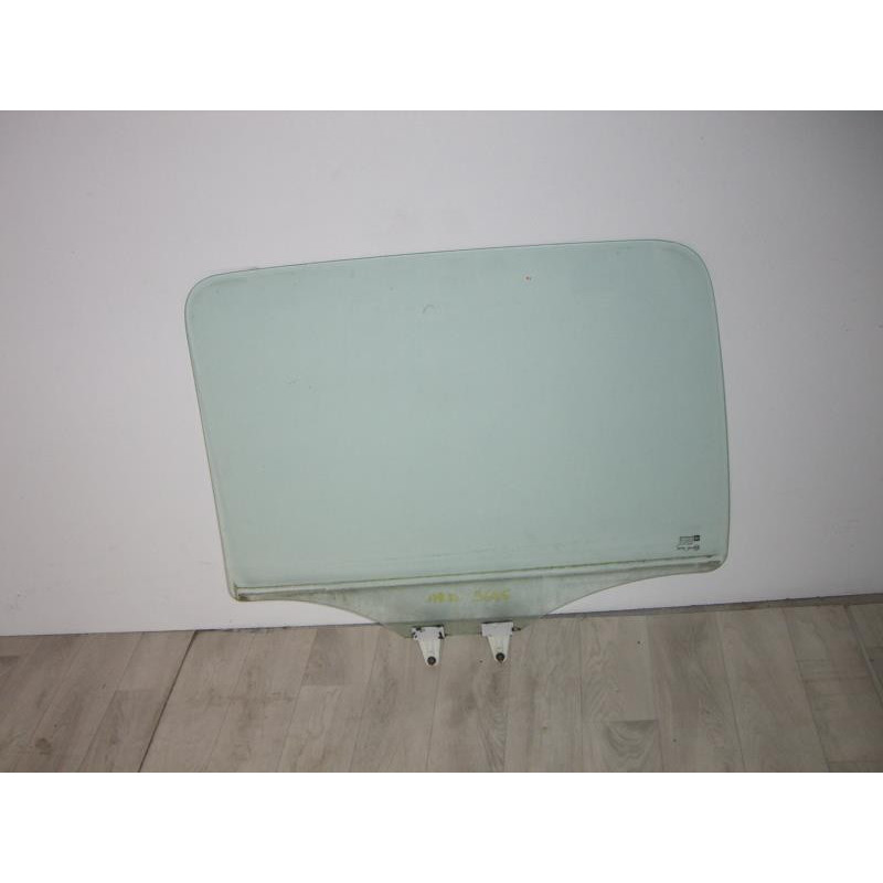Vitre arriere droit OPEL AGILA A d’occasion