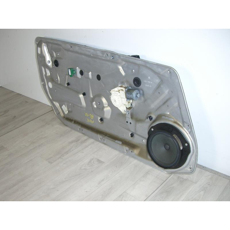 Leve vitre electrique avant gauche MERCEDES CLASSE C 204 PHASE 2 COUPE d’occasion