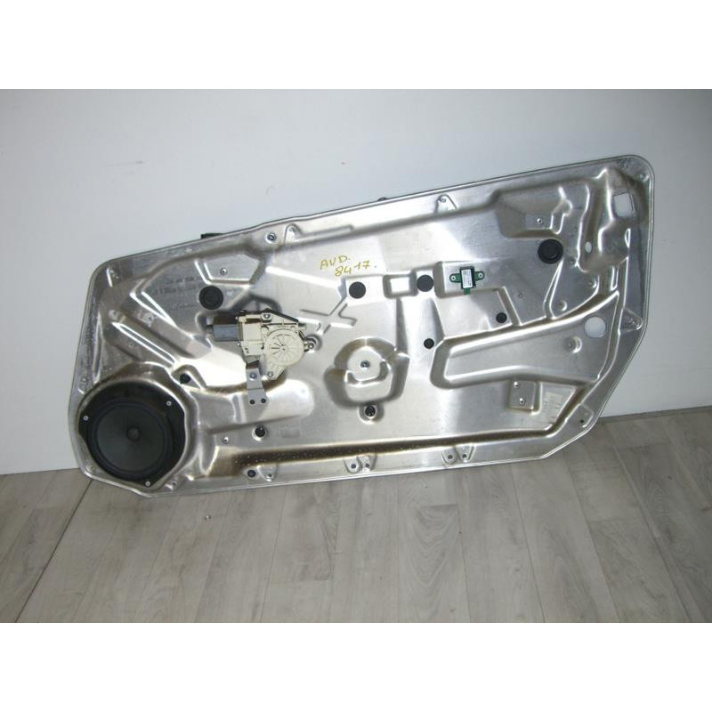 Leve vitre electrique avant droit MERCEDES CLASSE C 204 PHASE 2 COUPE d’occasion