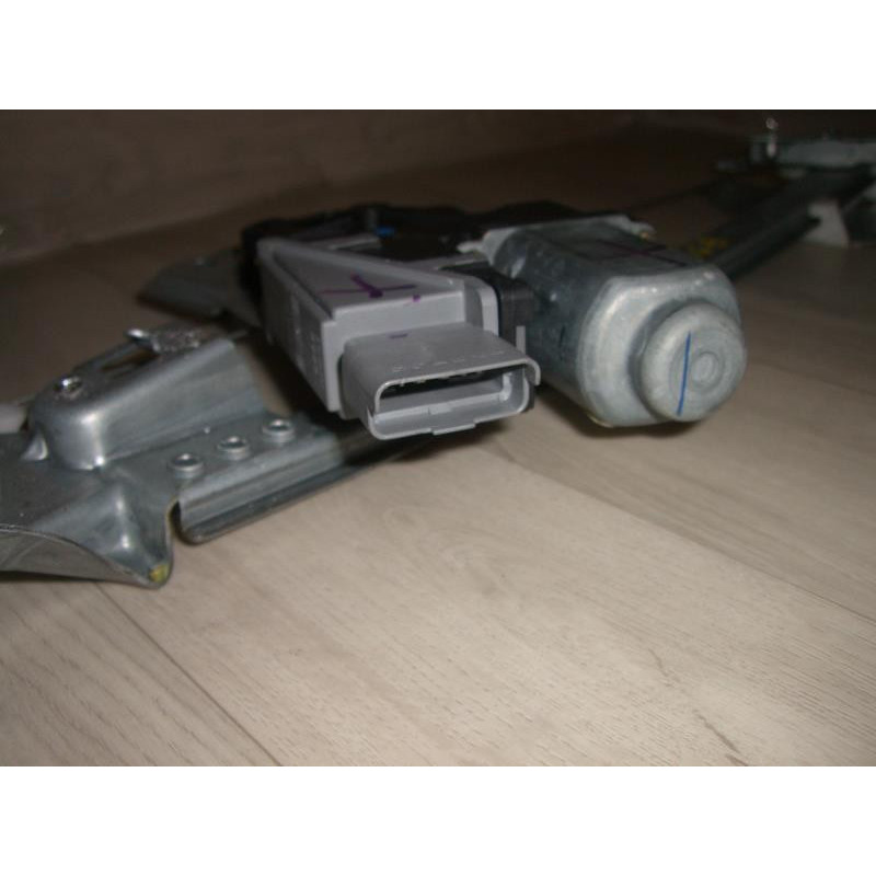 Leve vitre electrique arriere droit PEUGEOT 307 PHASE 1 d’occasion