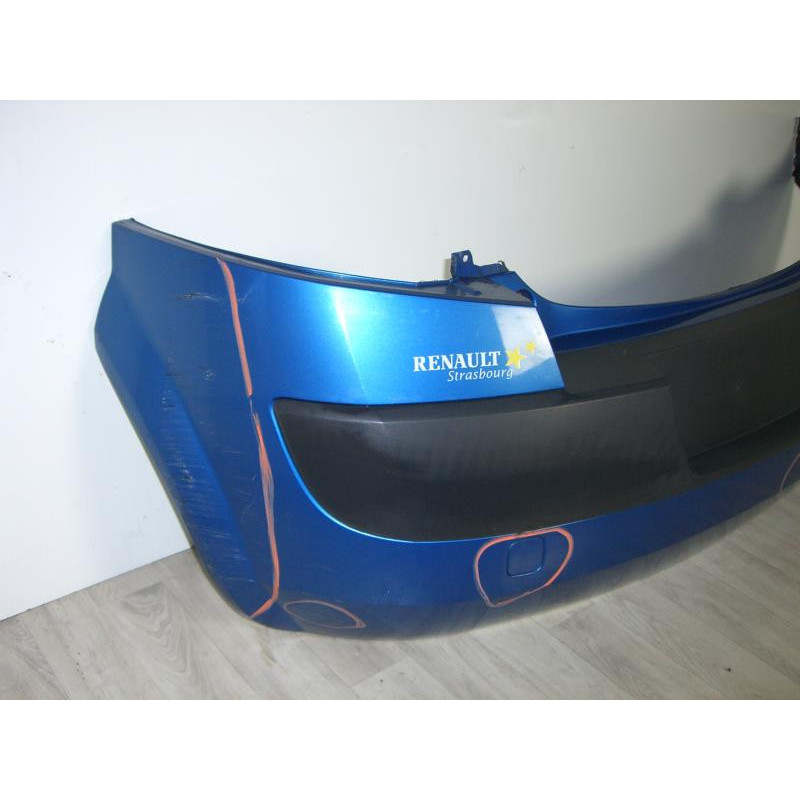 Pare choc arriere RENAULT MEGANE 2 PHASE 1 d’occasion