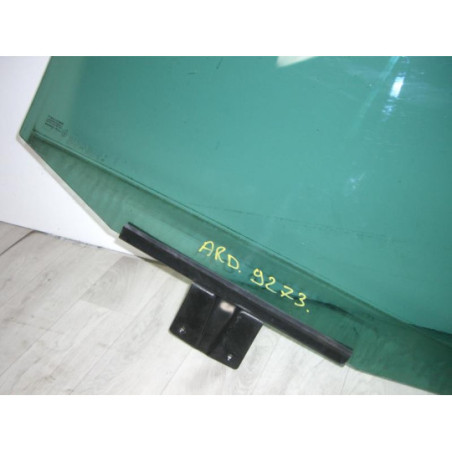 Vitre arriere droit RENAULT ESPACE 3 d’occasion