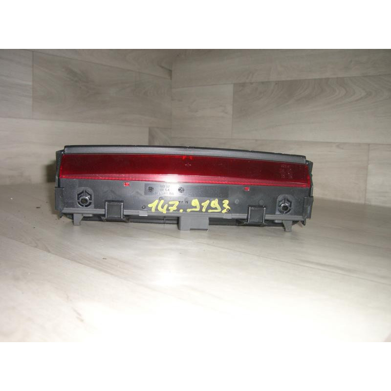Feu arriere stop central ALFA ROMEO 147 PHASE 1 d’occasion