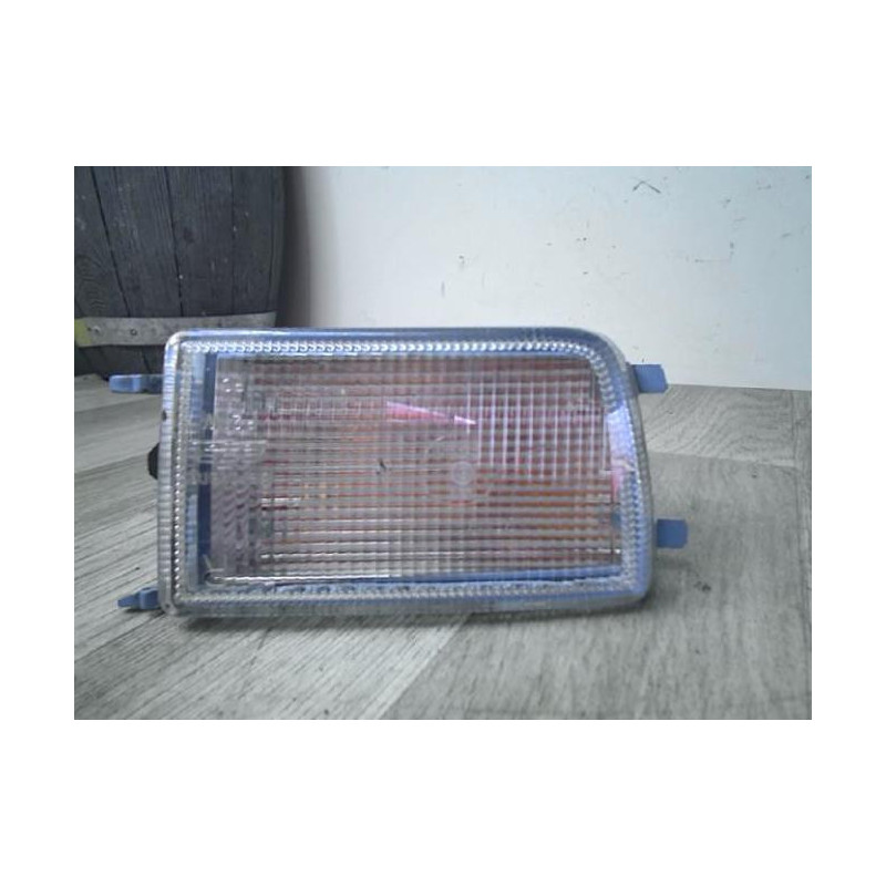 Optique avant secondaire droit (feux)(clignotant) VOLKSWAGEN GOLF 3 d’occasion