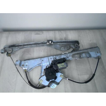 Leve vitre mecanique avant droit RENAULT CLIO 3 PHASE 2 d’occasion