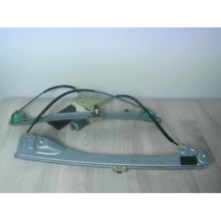 Leve vitre electrique avant droit RENAULT LAGUNA 3 PHASE 1 d’occasion